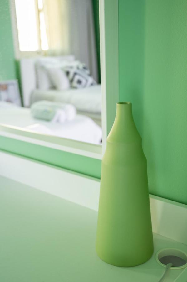 Distinct & Decent 2 Bdr Apt Steps From Nightlife And Airport Kairo Eksteriør bilde
